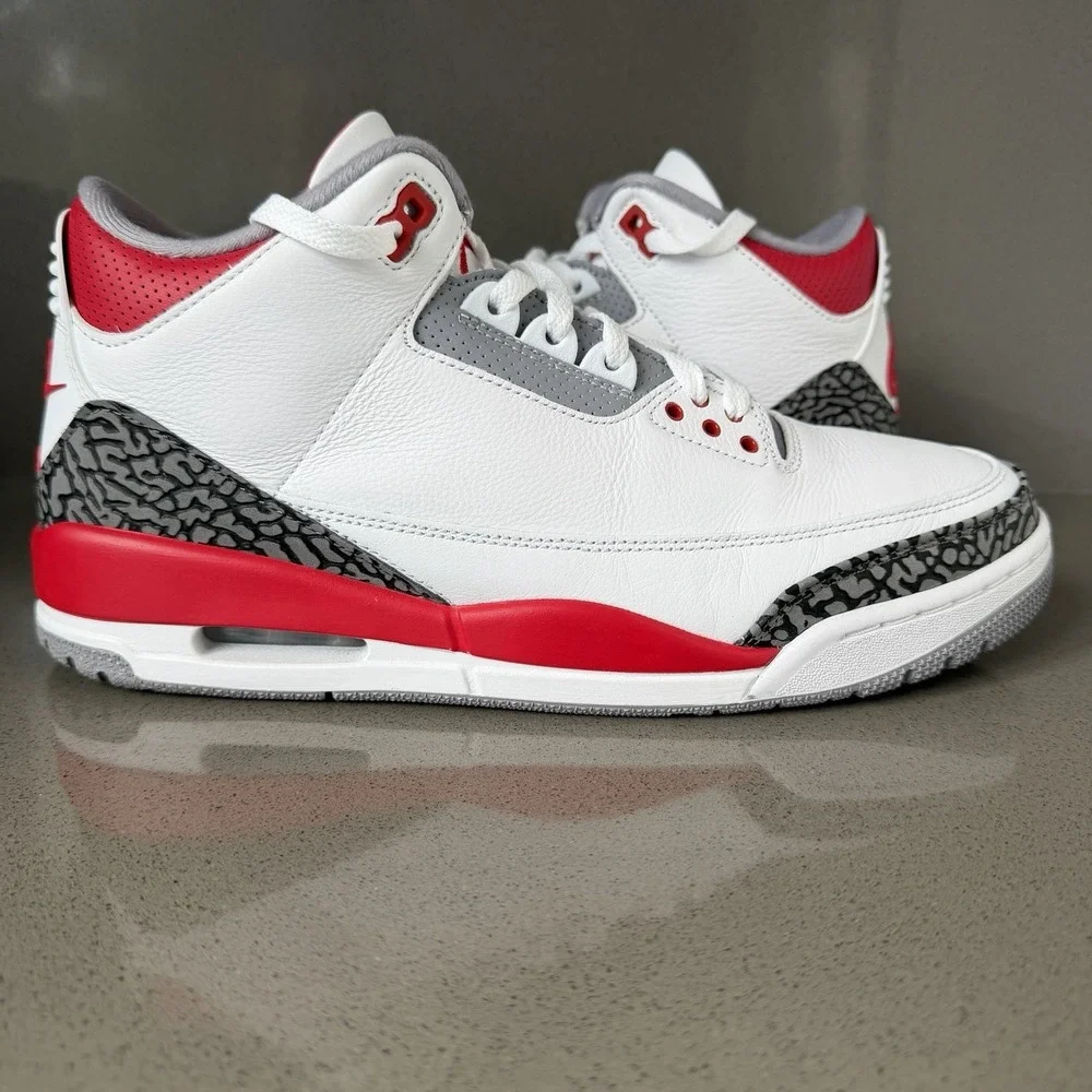 Nike Air Jordan 3 Retro Men's Size 11 Fire Red 2022 DN3707-160